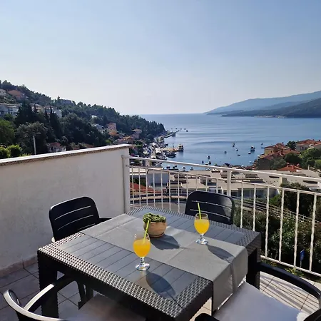 Nadija Apartman *